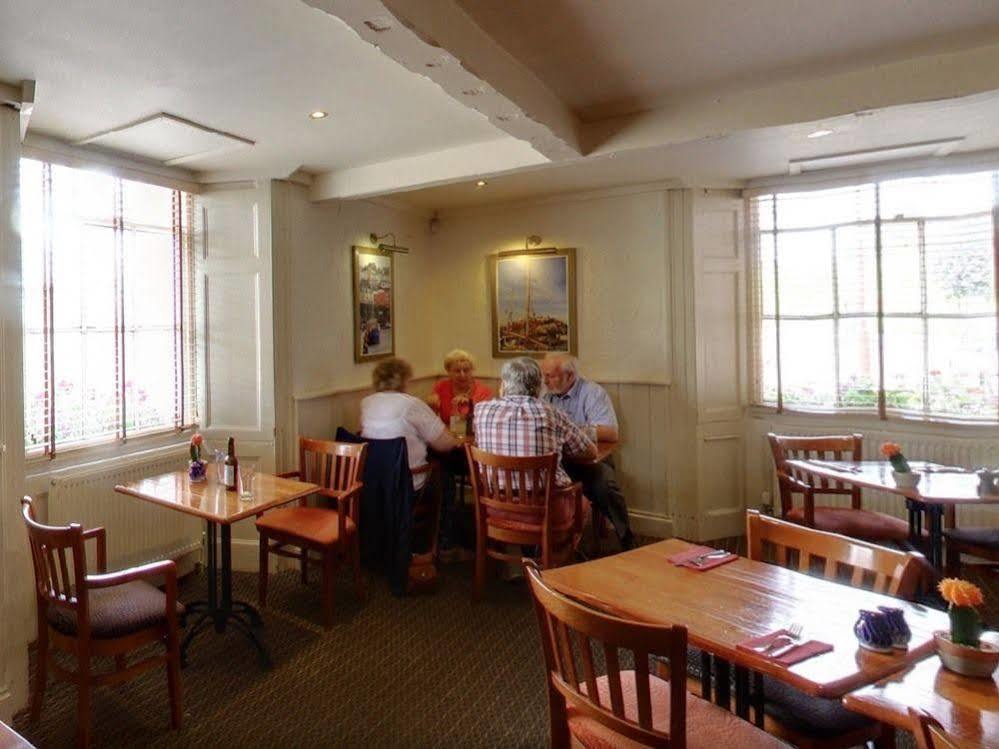 The Railway Inn Galmpton Extérieur photo